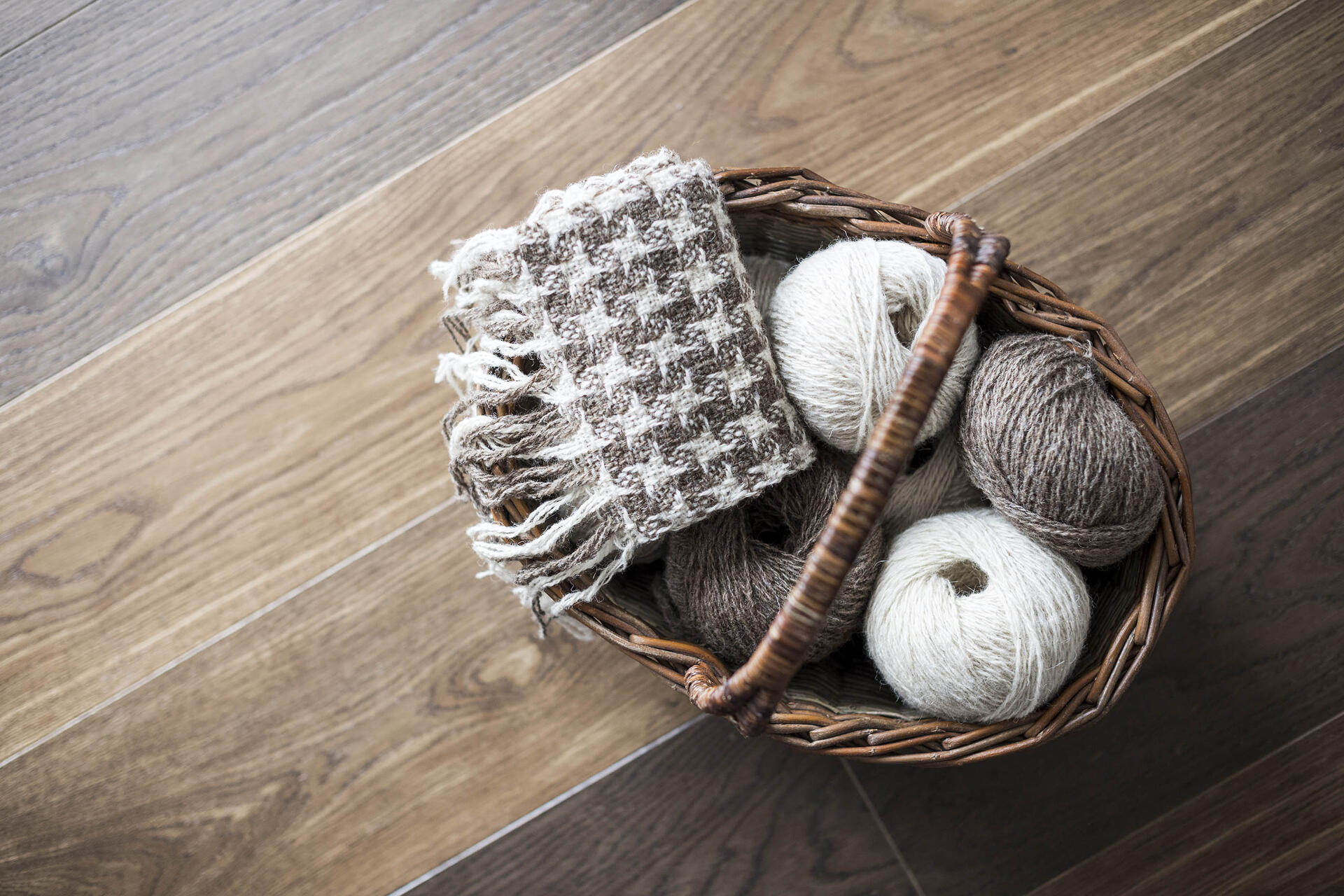 Basket with homespun wool